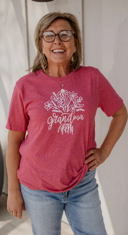 Women's Gradient T-Shirts-GRANDMA WITH FLOWER BOUQUET GRAPHIC TEE