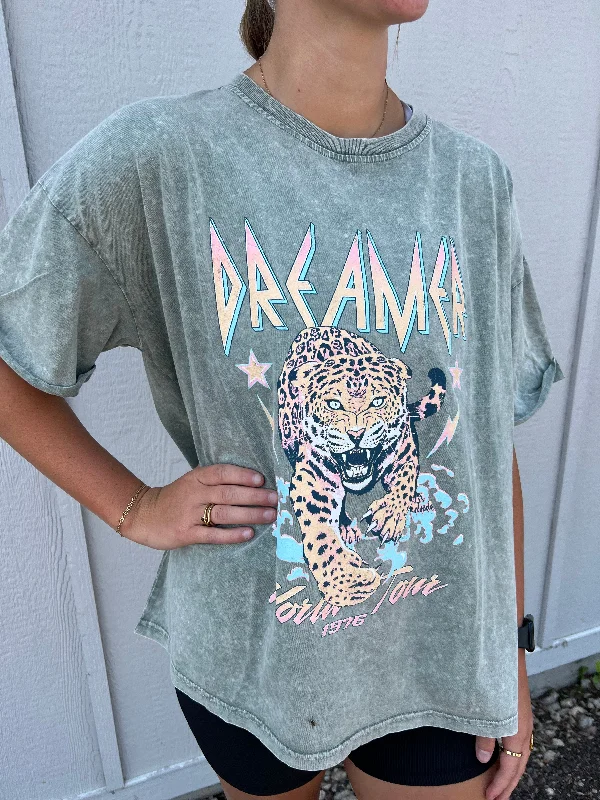 Women's Floral Graphic T-Shirts-DREAMER WORLD TOUR OVERSIZED GRAPHIC