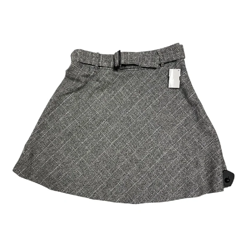 Women's Everyday Skirts-Skirt Mini & Short By Loft In Grey, Size: 2