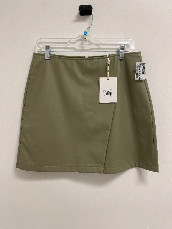 Women's Silk A-Line Skirts-Skirt Mini & Short By Clothes Mentor In Green, Size: L