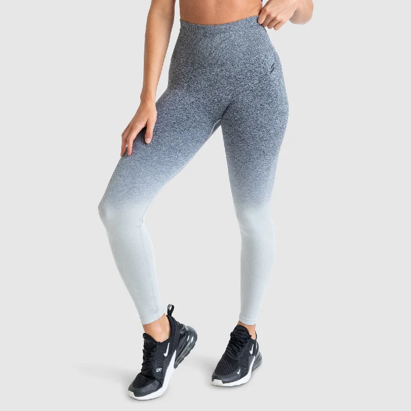 Women's Patterned Pants-Ombre Scrunch Seamless Leggings - Grey